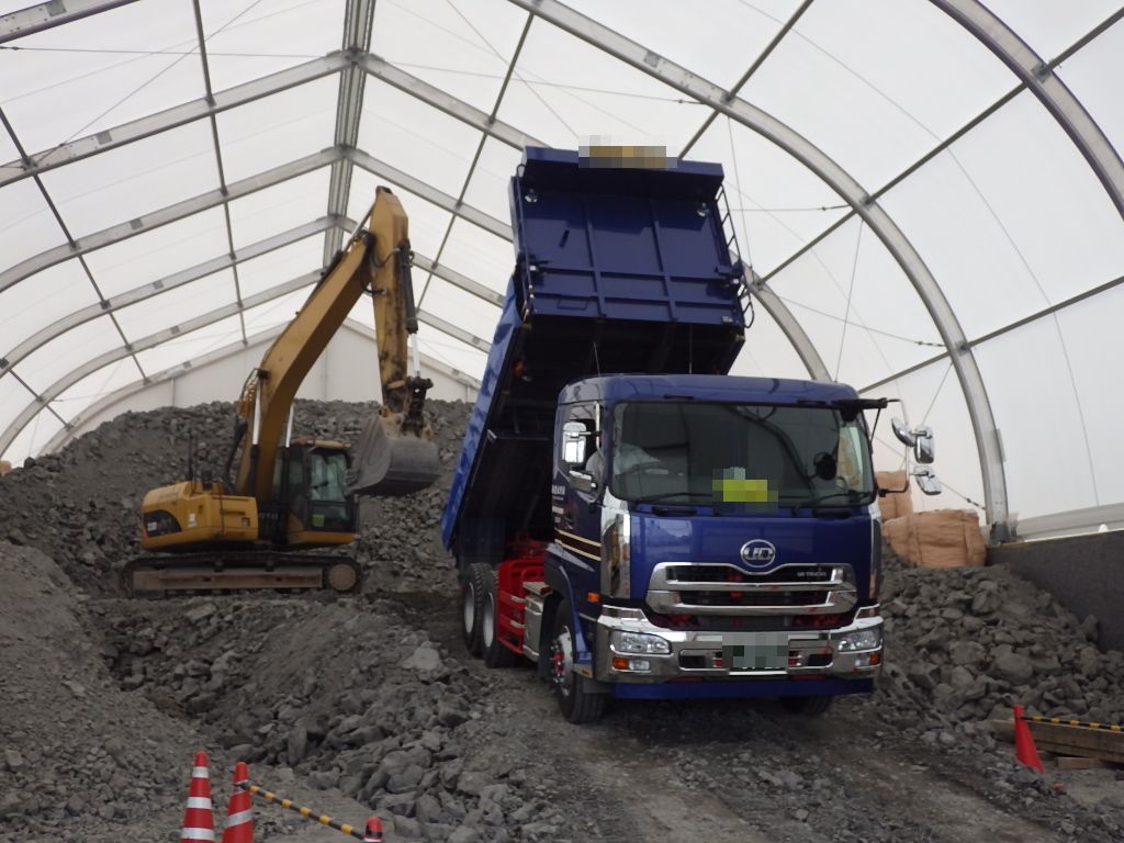 トンネル掘削ズリ保管 テント倉庫 工事現場用テントのレンタルなら西尾レントオール