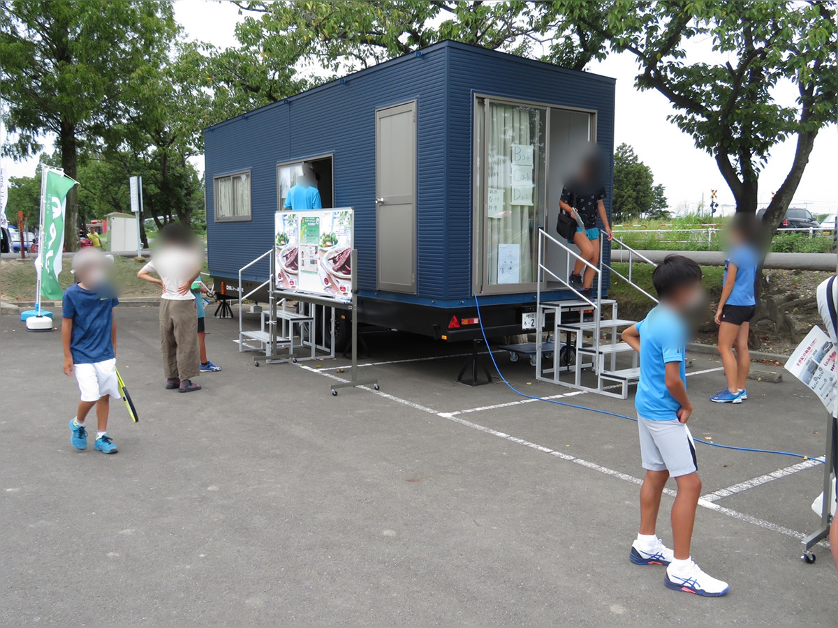 トレーラーハウスのレンタルは西尾レントオール株式会社へ