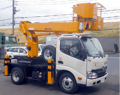高所作業車